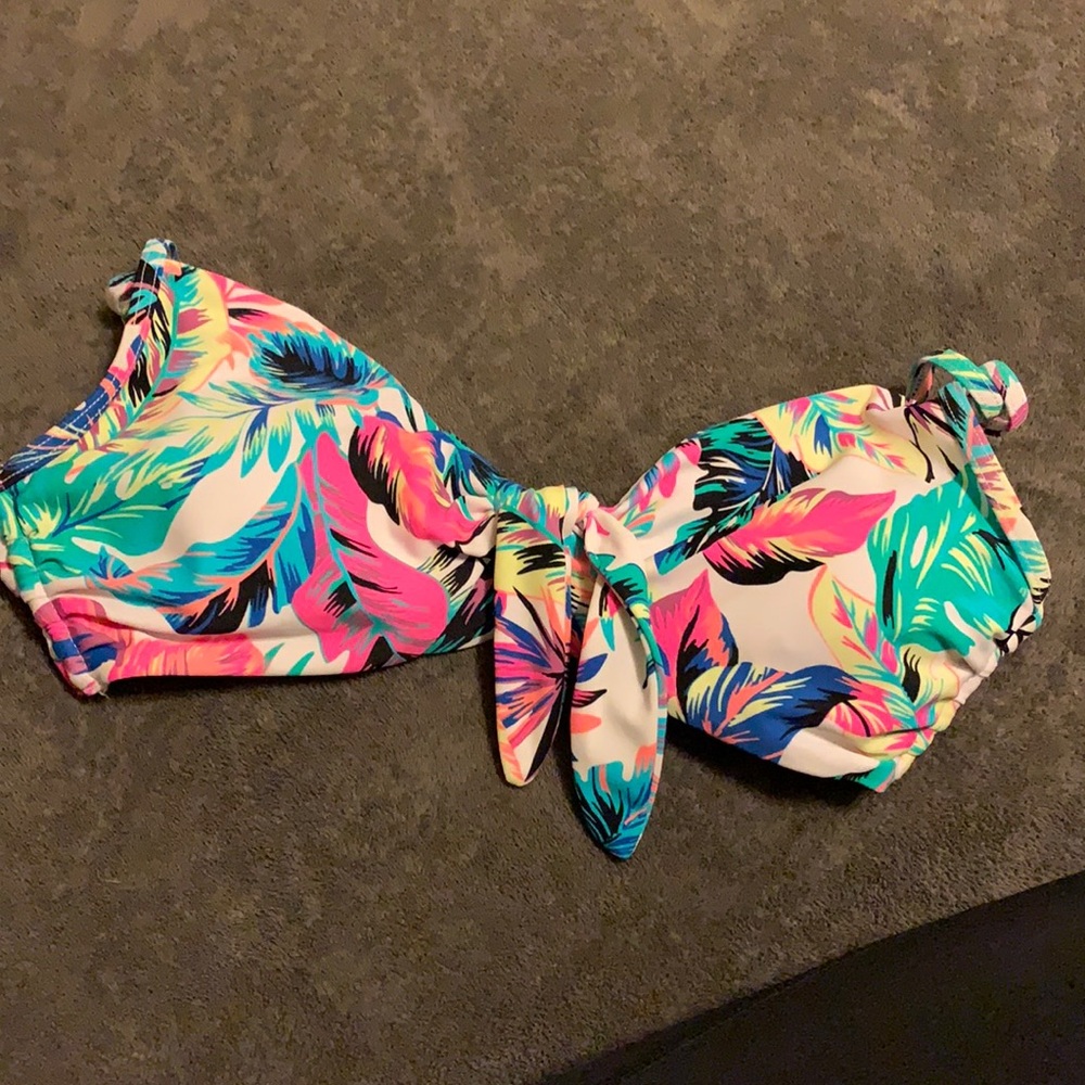 Bikini top